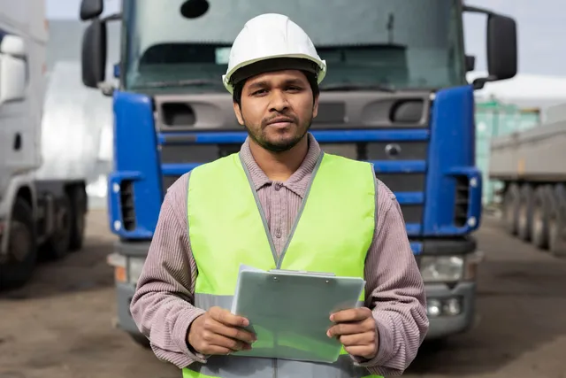 Optimizing Warehouse Operations with Organized Commercial Junk Removal Service Solutions