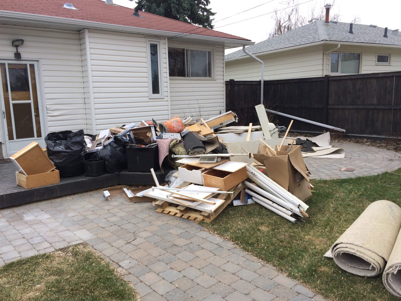 junk removal services cost